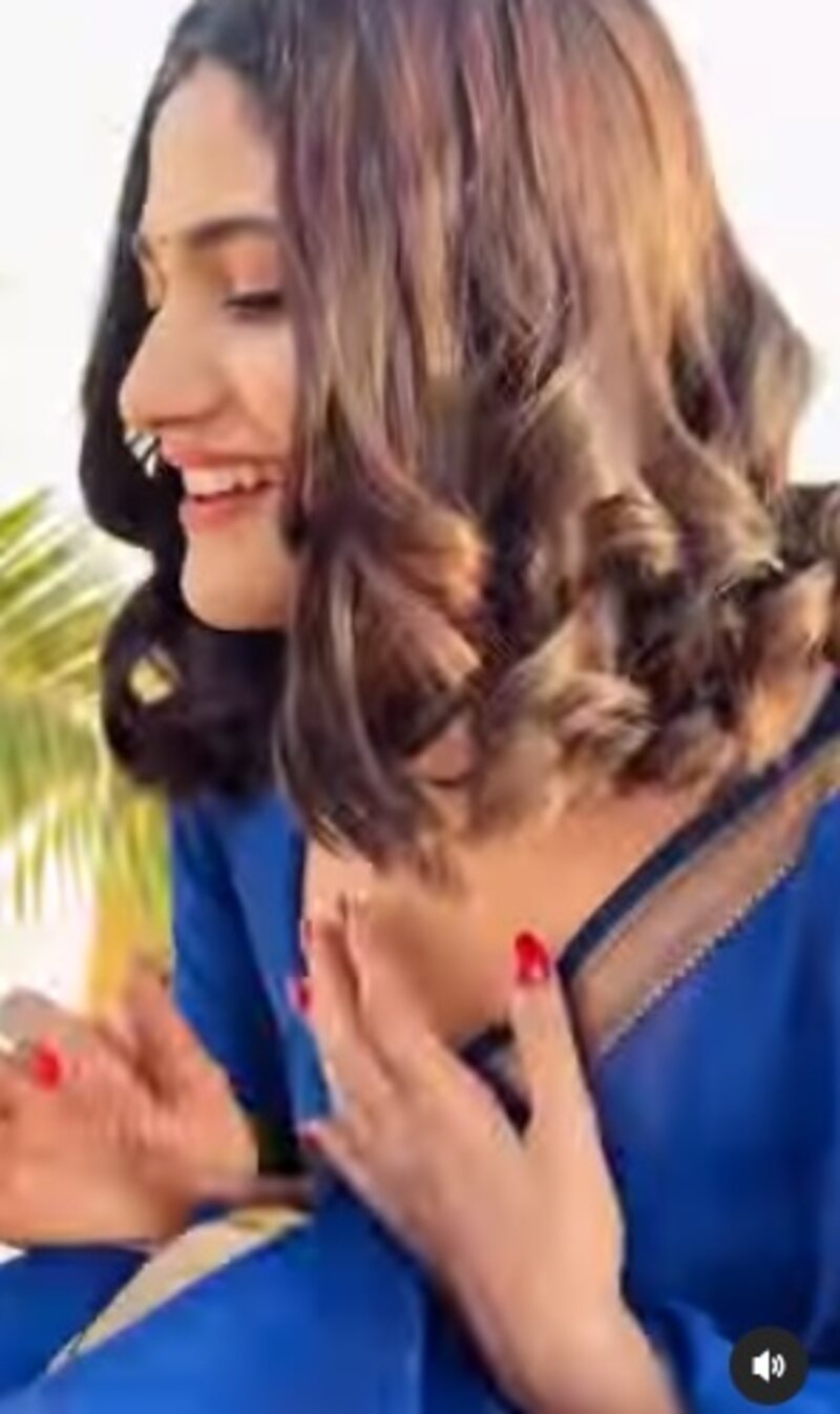 Losliya recent video