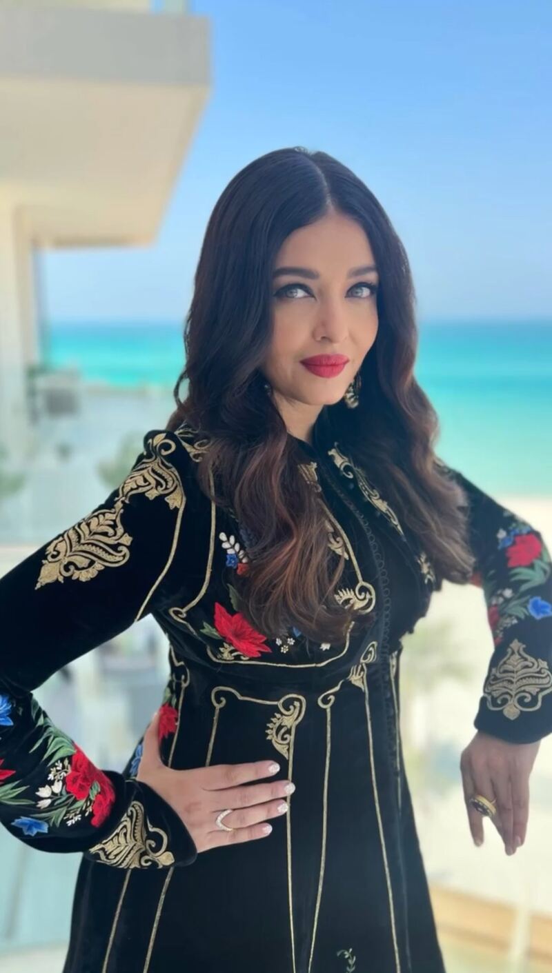 Aishwarya rai latest photos trending