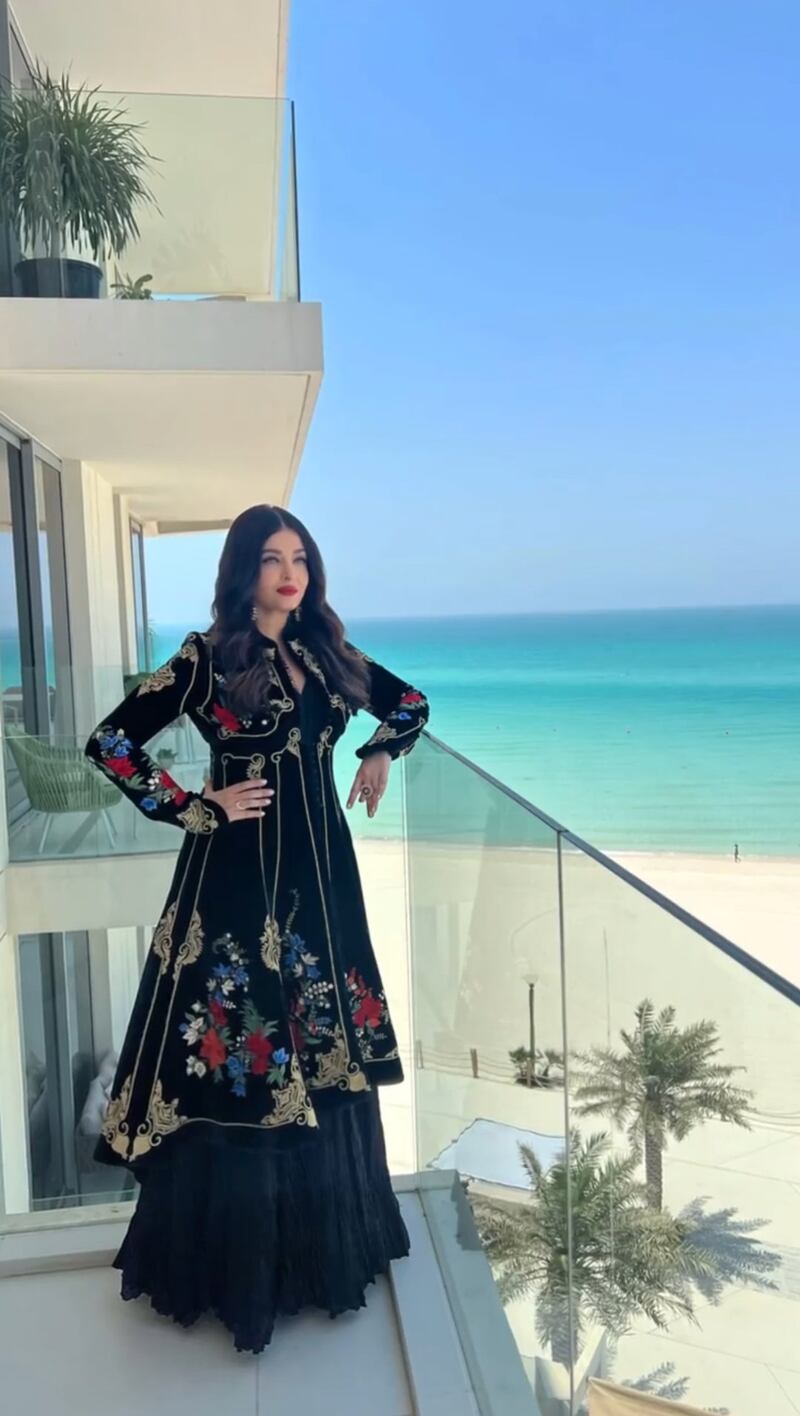 Aishwarya rai latest photos trending