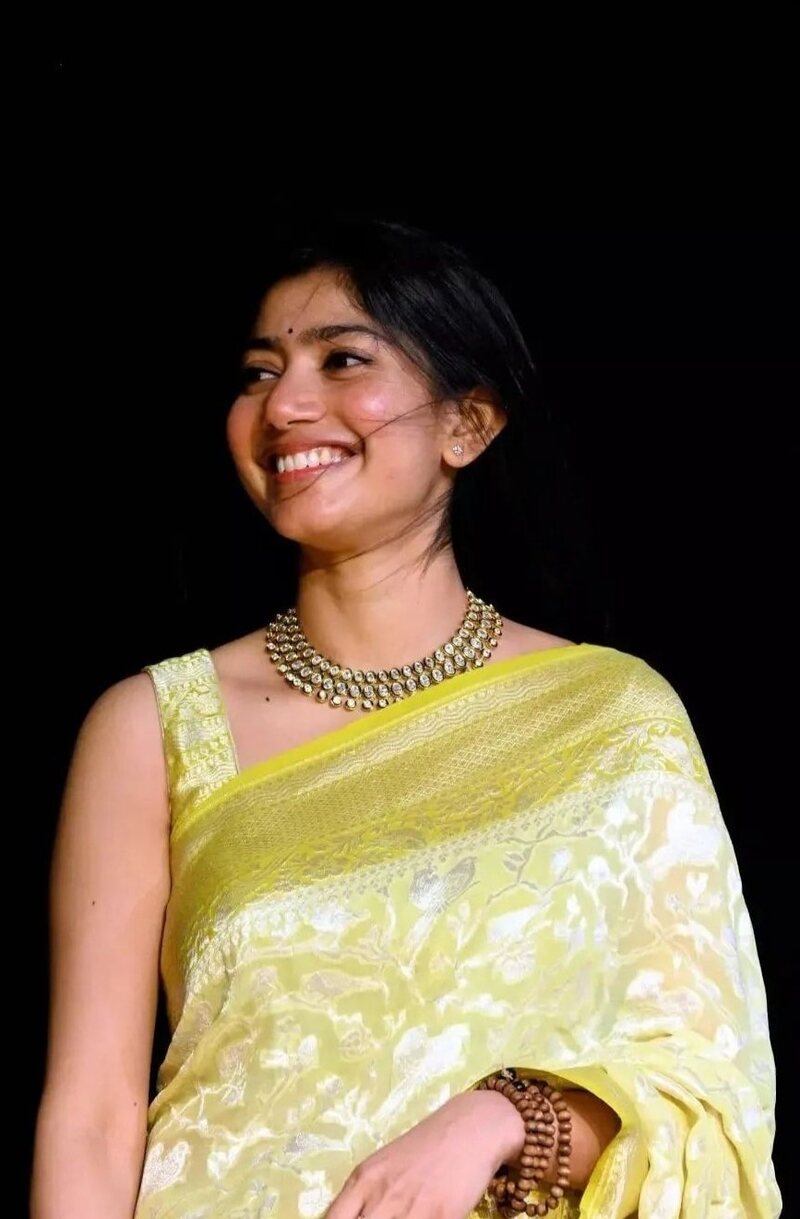 Sai pallavi recent clicks