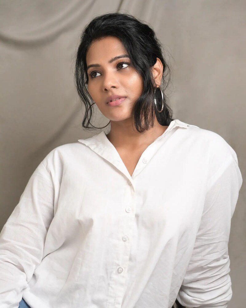 Dhivya duraisamy new clicks