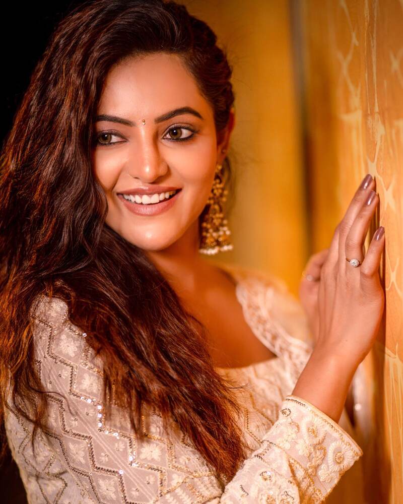 Athulya ravi new clicks