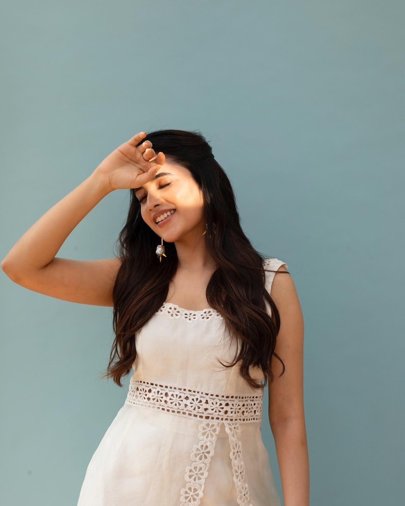 Priyanka mohan new clicks viral sun