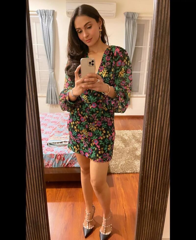 Andrea jeremiah new slefie