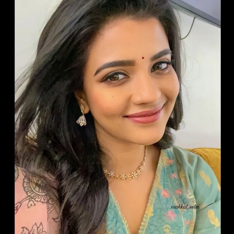 Aishwariya rajesh new airport