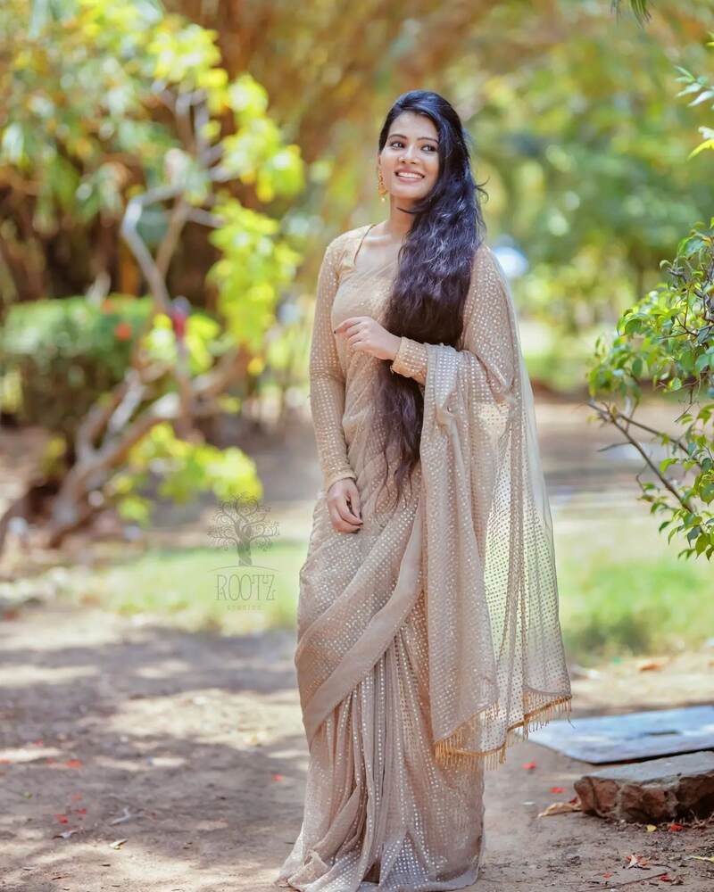 Dhivya dhuraisamy new clicks suriya et