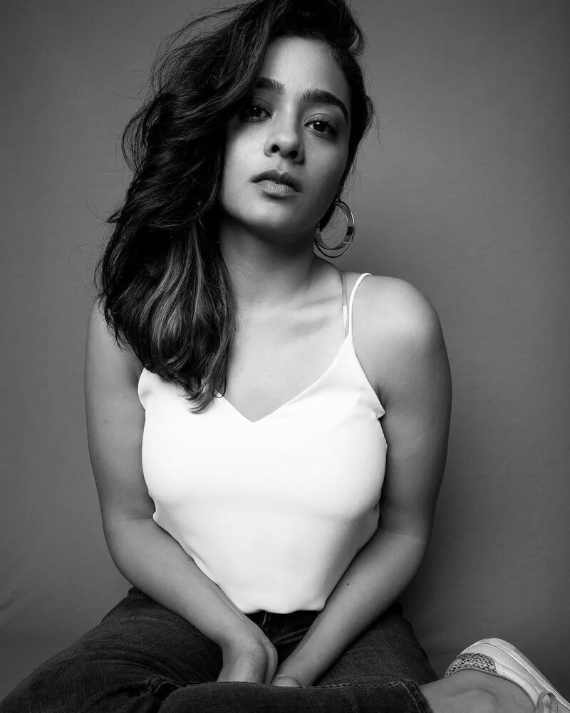 Gayathrie shankar latest photos