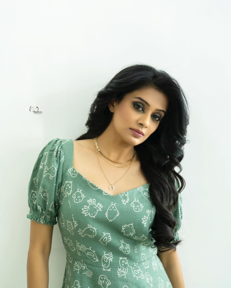 Priya mani new clicks