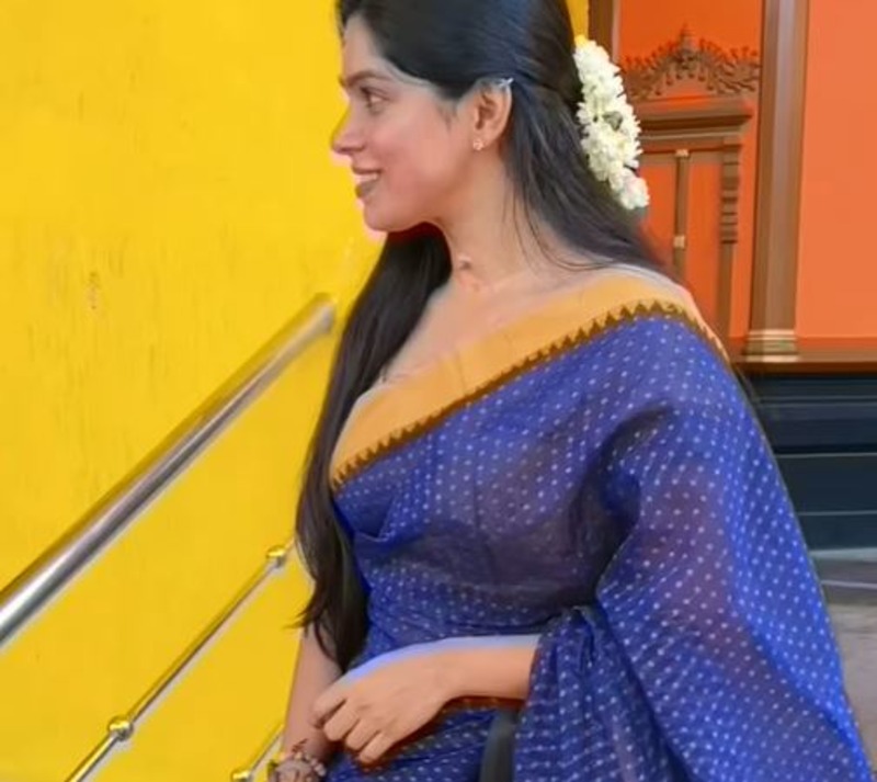 Divya bharathi new clicks