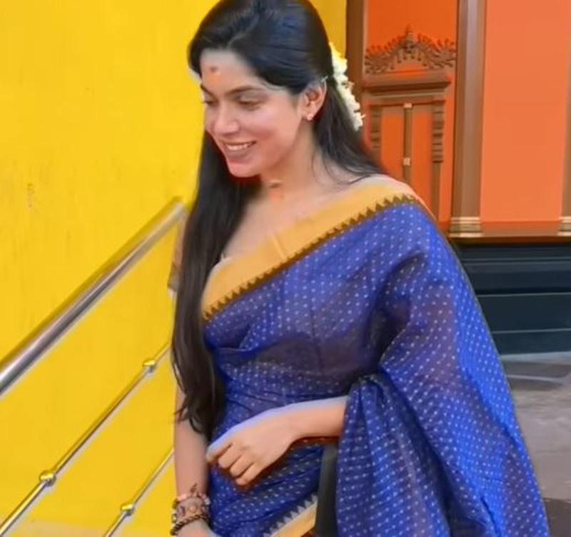 Divya bharathi new clicks