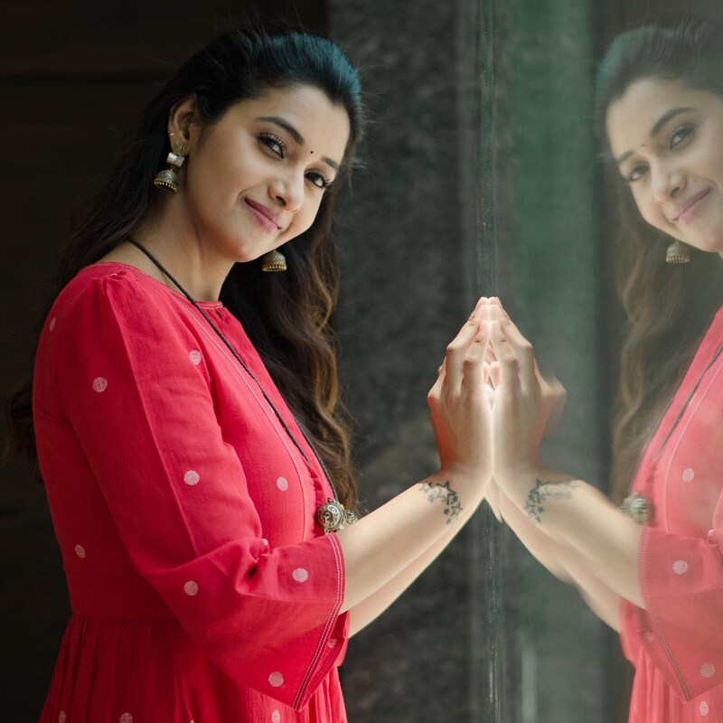 Priya bhavani shankar new clicks viral