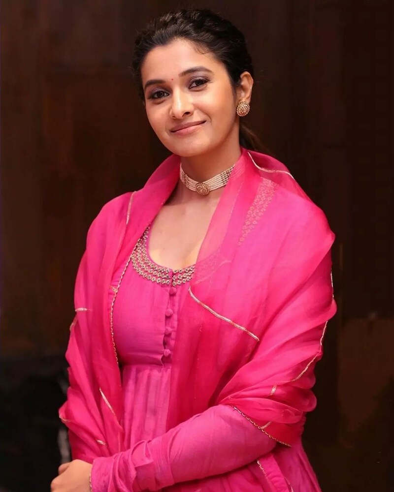 Priya bhavani shankar new clicks viral