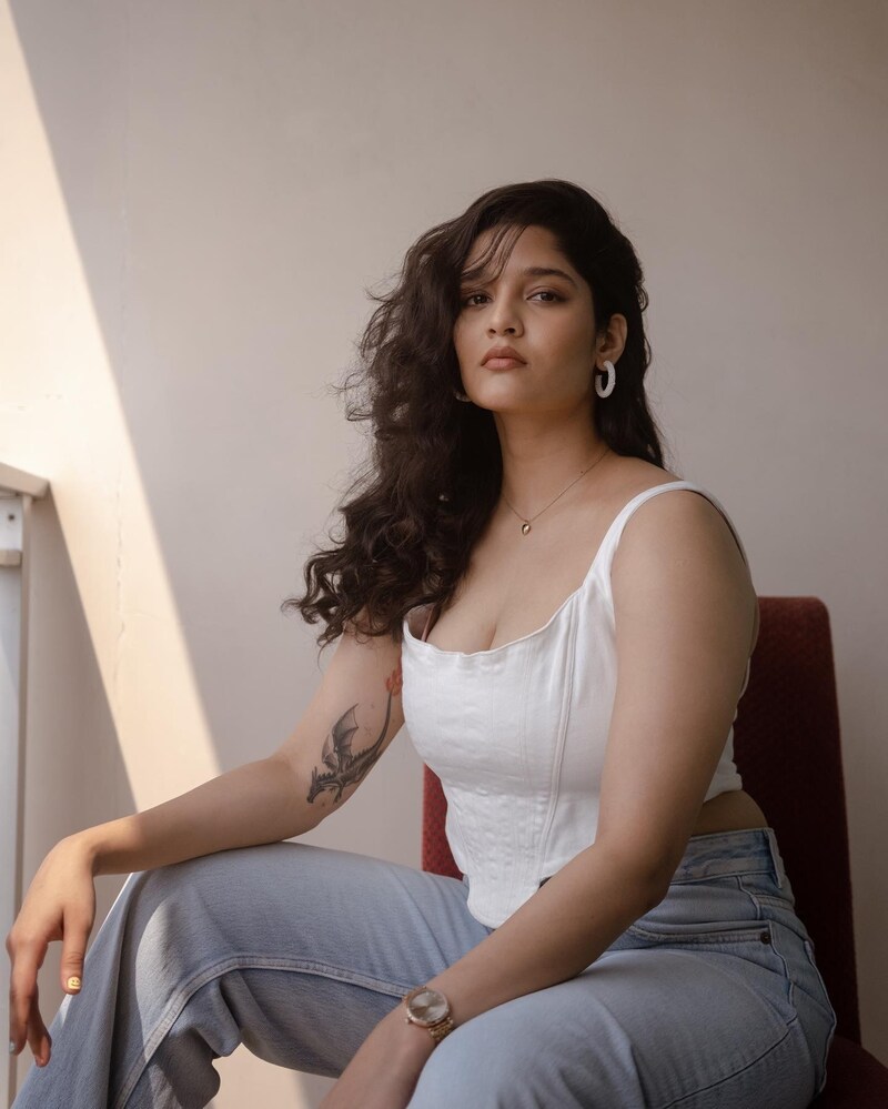 Ritika singh latest clicks trending