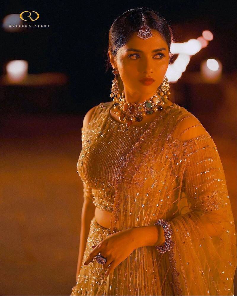 Sunainaa selfie new clicks