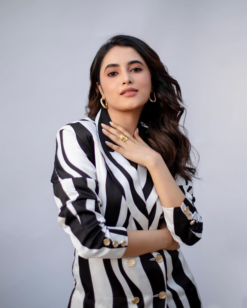 Priyankaa mohan new clicks