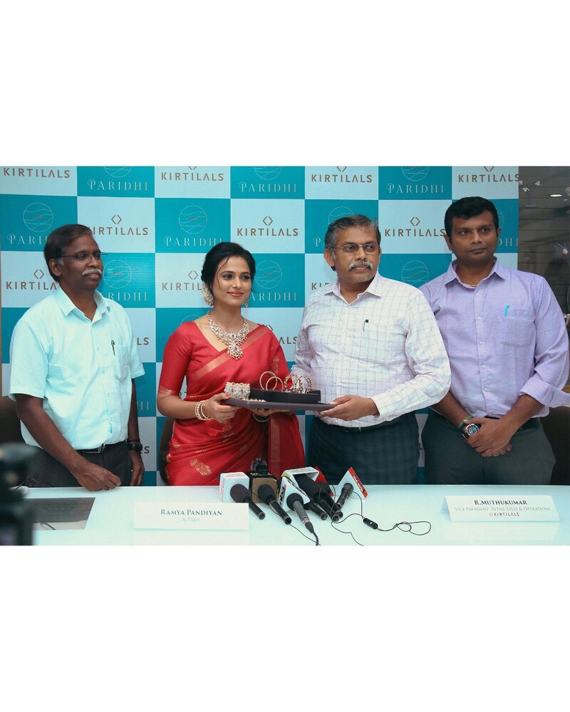 Ramya pandian new clicks