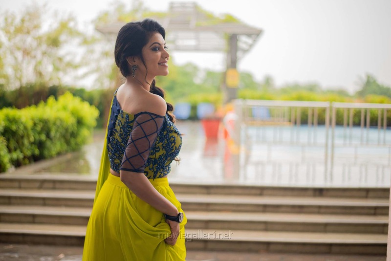 Athulyaa ravi latest clicks trending