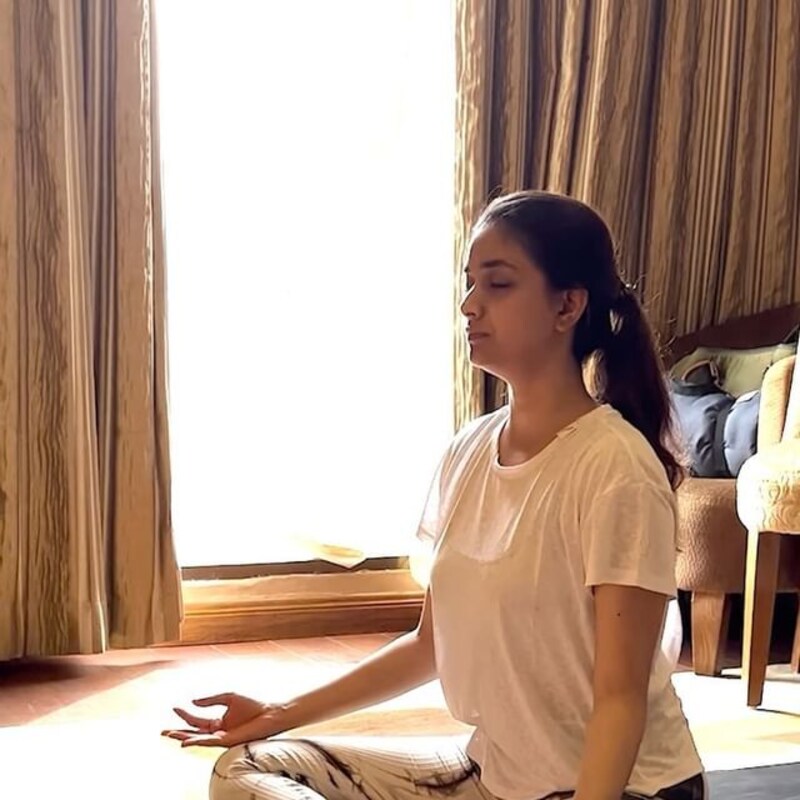 Keerthy sures new yoga video viral