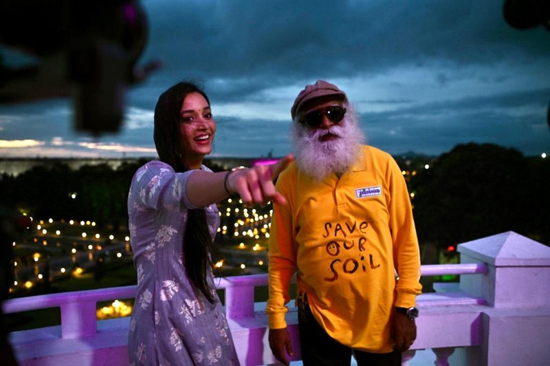 Srinidhi shetty save soil campaign