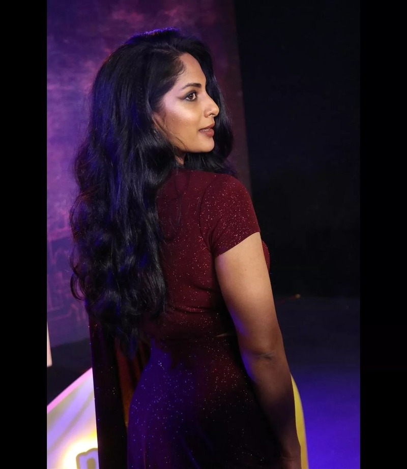 Sriya reddy latest hot photos