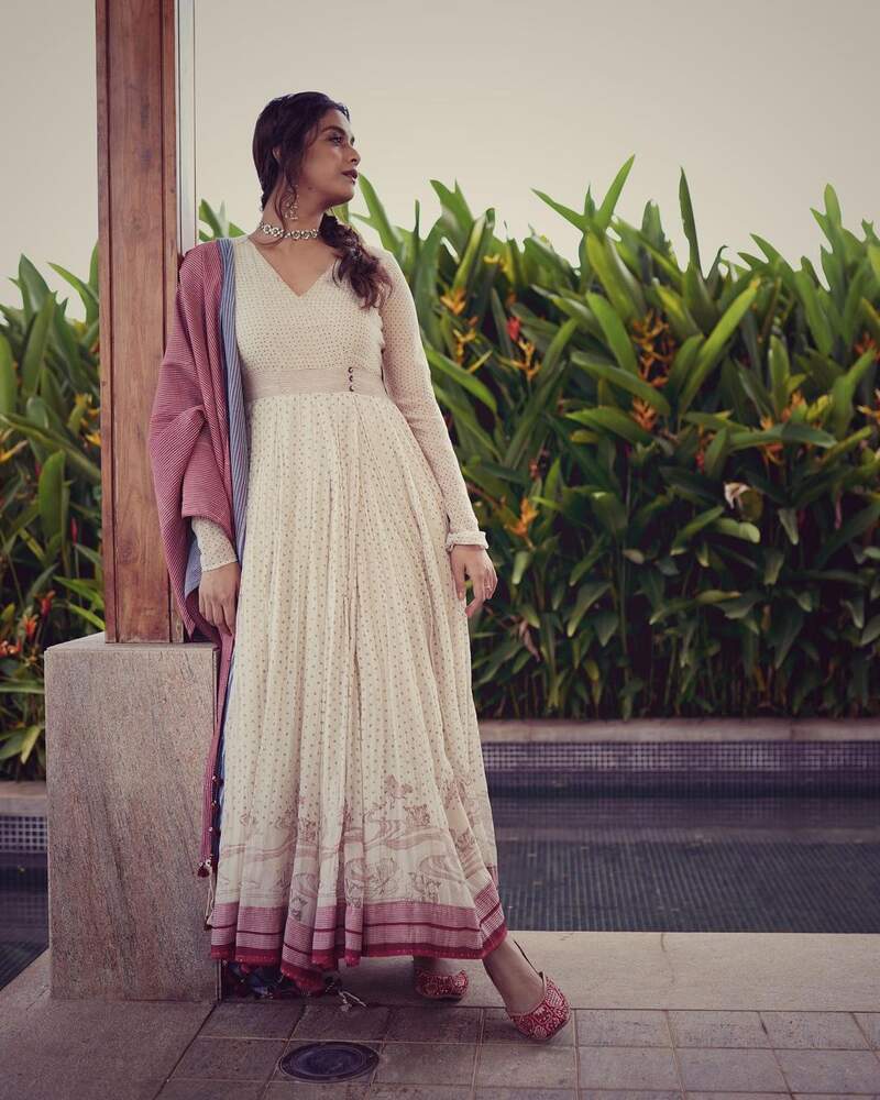 Keerthy suresh latest photoshoot