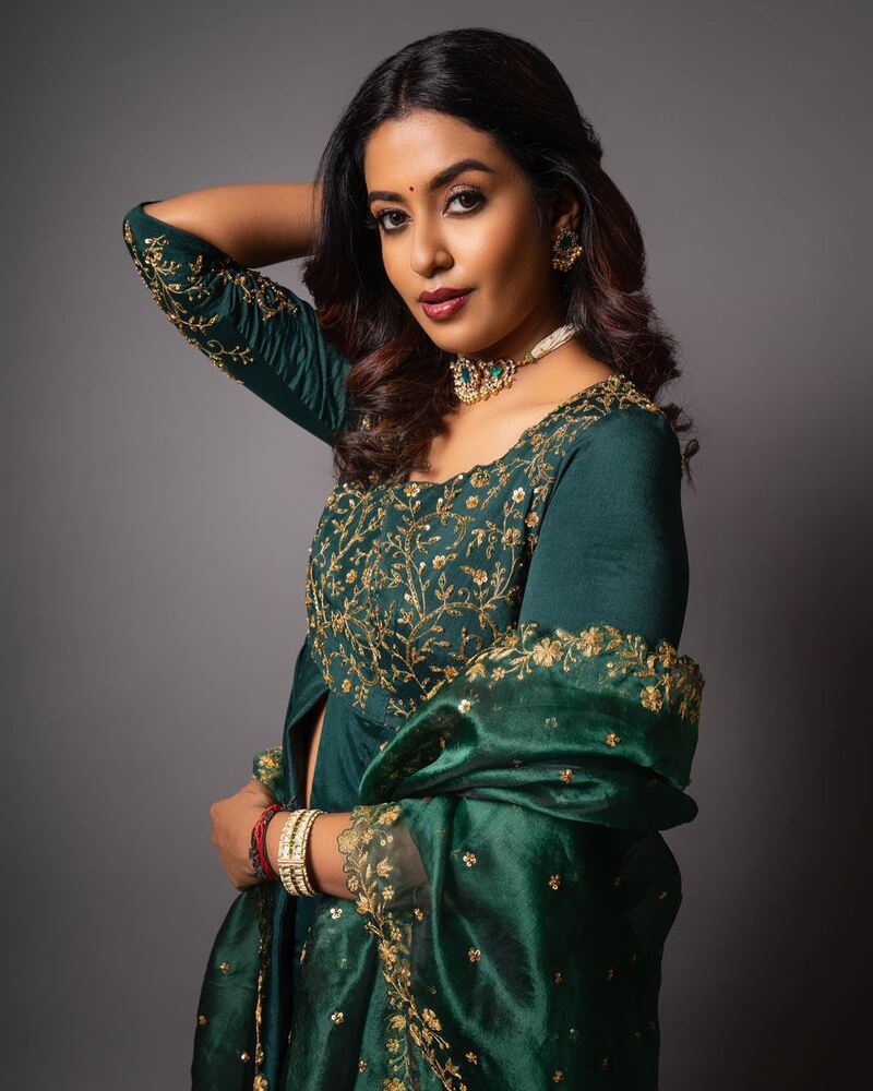 Roshni hari priyan new clicks cinema