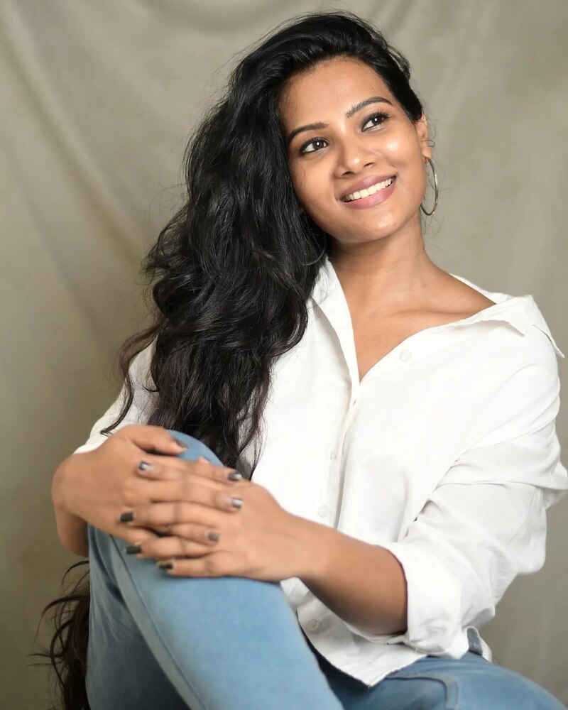 Dhivya duraisamy new hot clicks viral