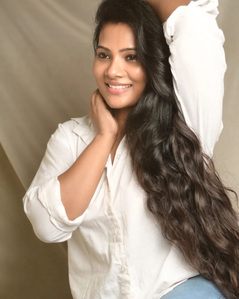 Dhivya duraisamy new hot clicks viral