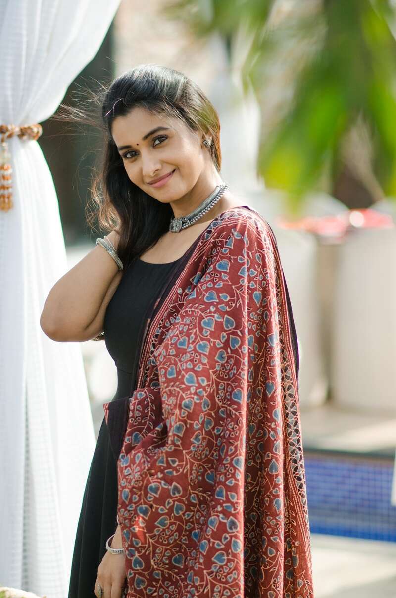 Pbs in black latest clicks