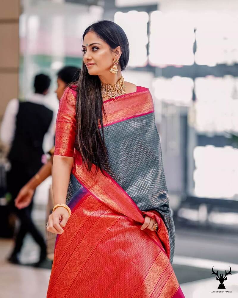 Simran latest click trending 1