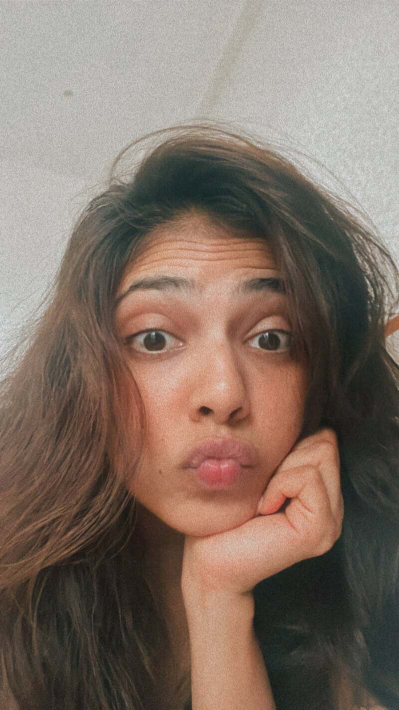 Malavika mohanan latest twitter chats