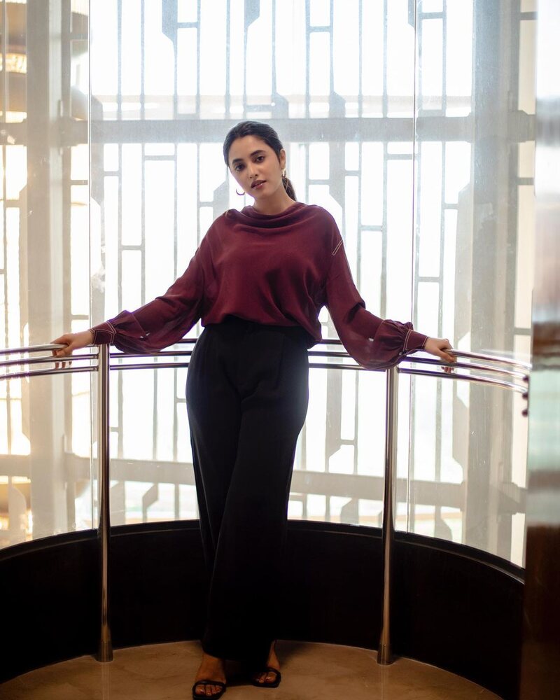 Priyanka mohan new clicks