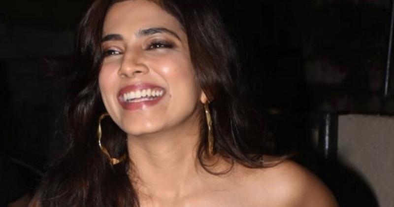 Malavika mohan latest candid video