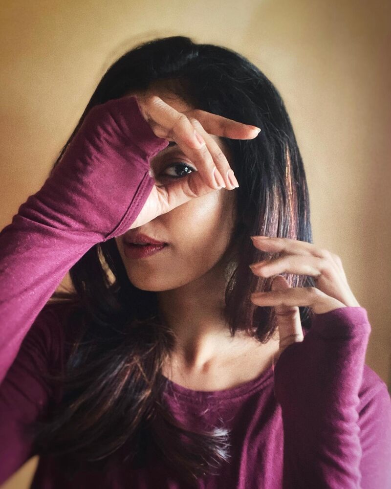 Roshini hari new clicks