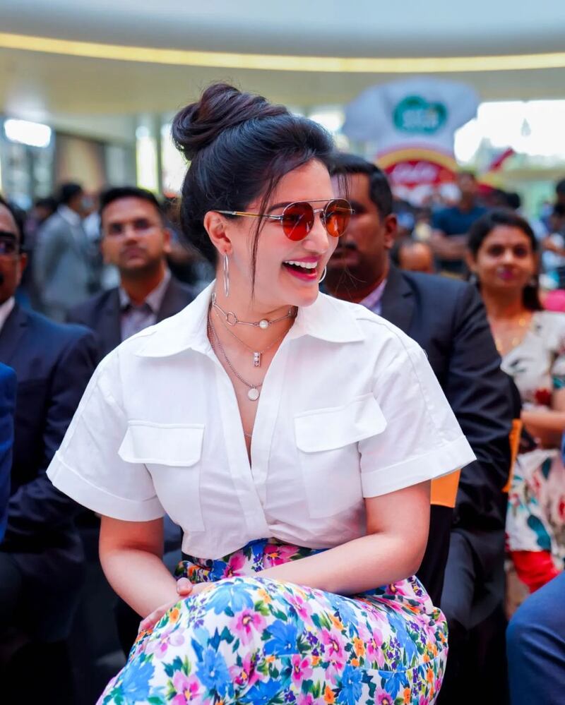 Honey rose in white photos viral