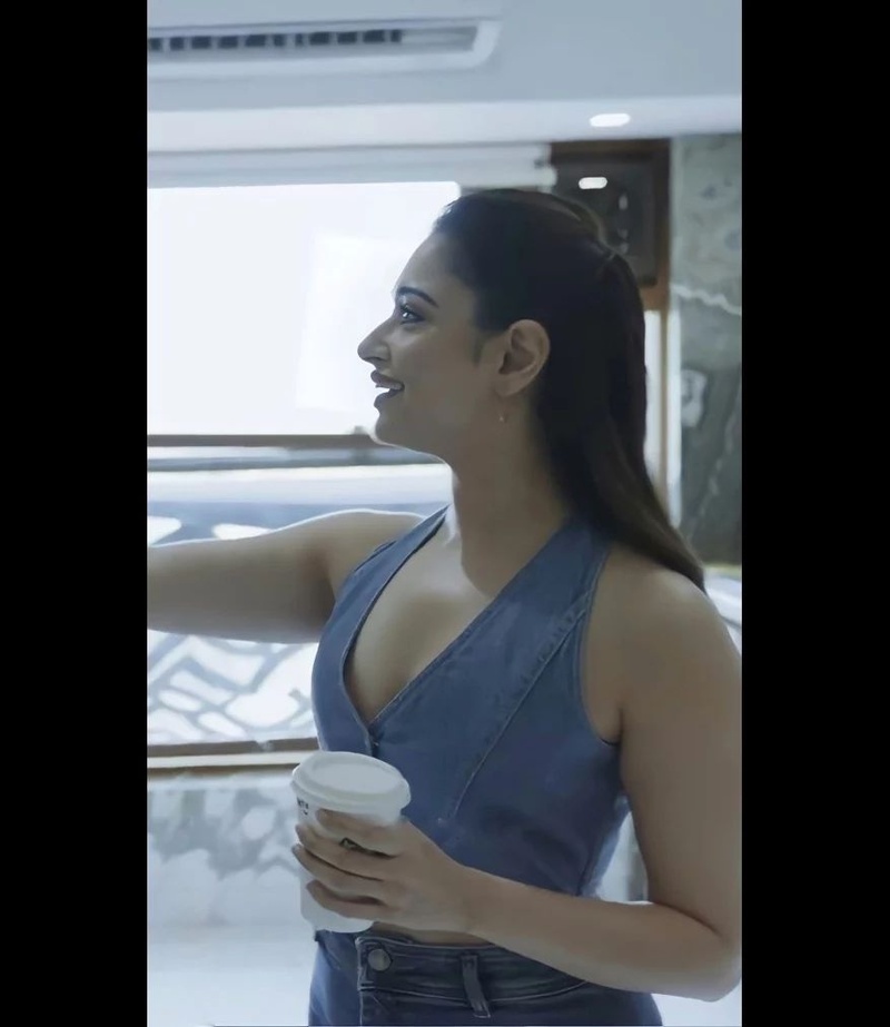 Tamanaah latest clicks viral