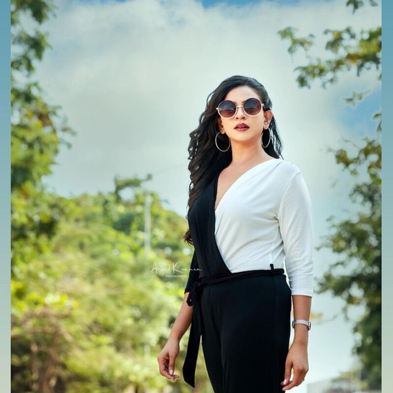 Divya ganesh new clicks