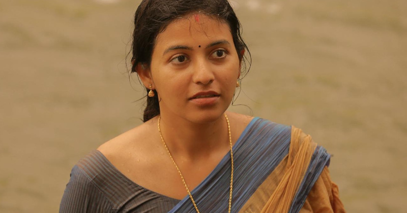 Anjali clicks new viral