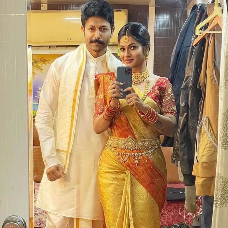 Leesha eclairs new clicks