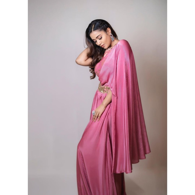 Nivetha pethuraj new video