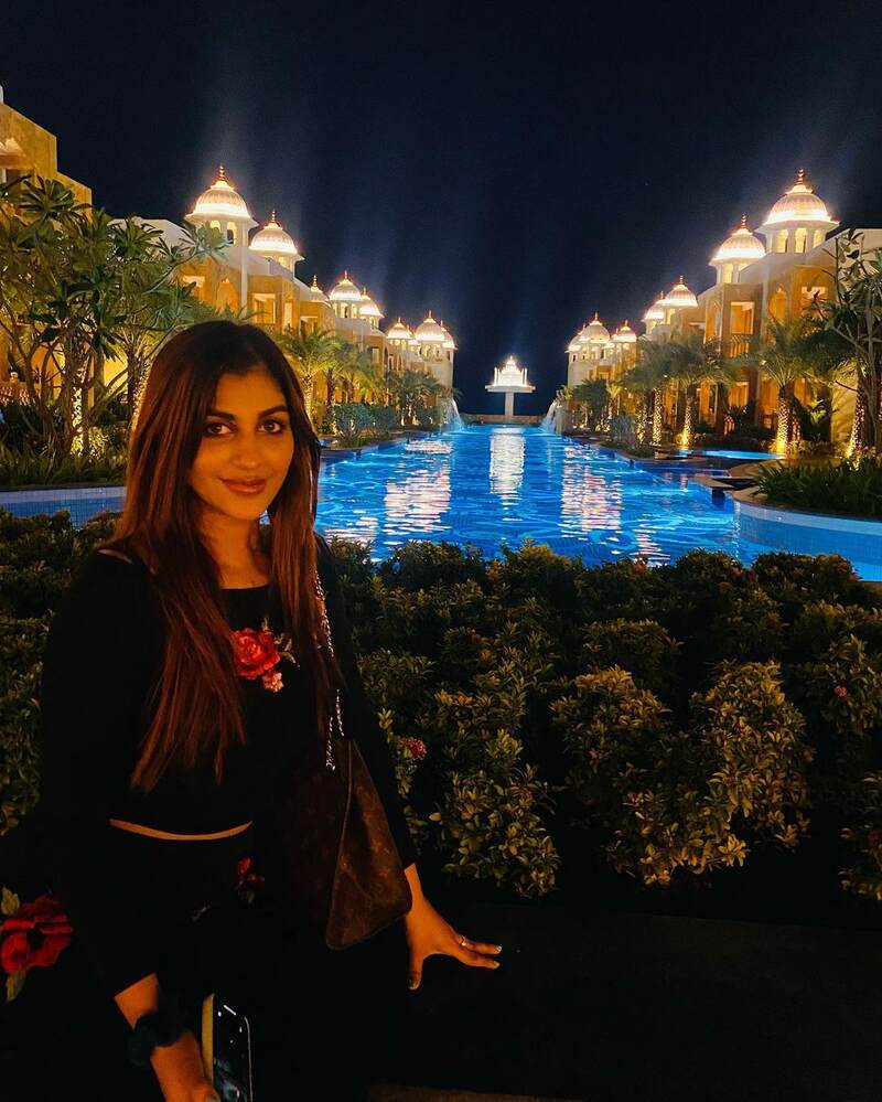 Yashika andhaan new clicks