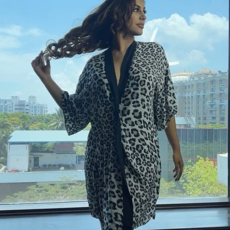 Yashika andhaan new clicks