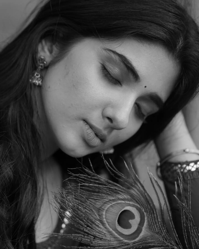 Pragya nagra new hot