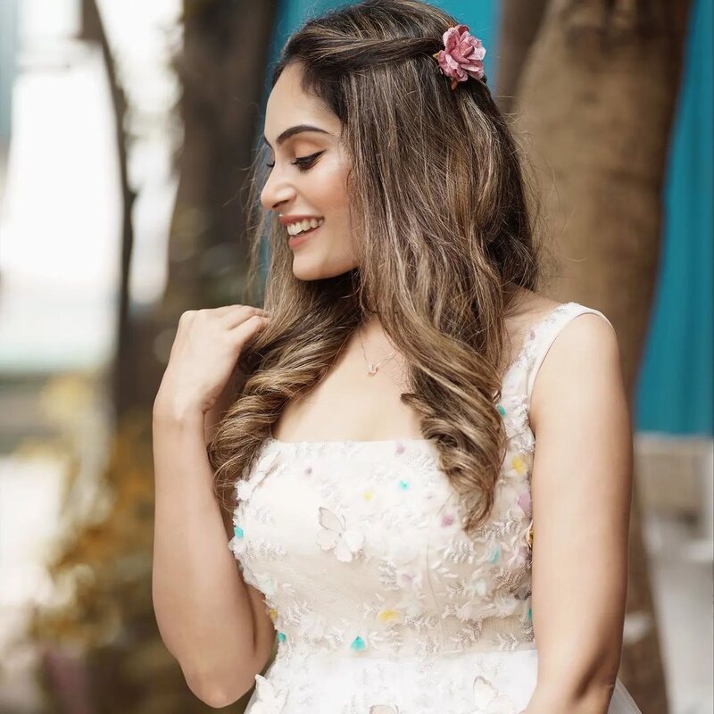 Shruthika clicks new hot