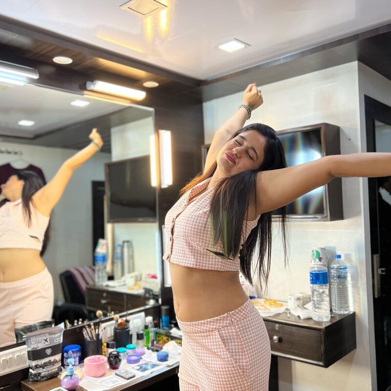 Poonam bajwa new hot