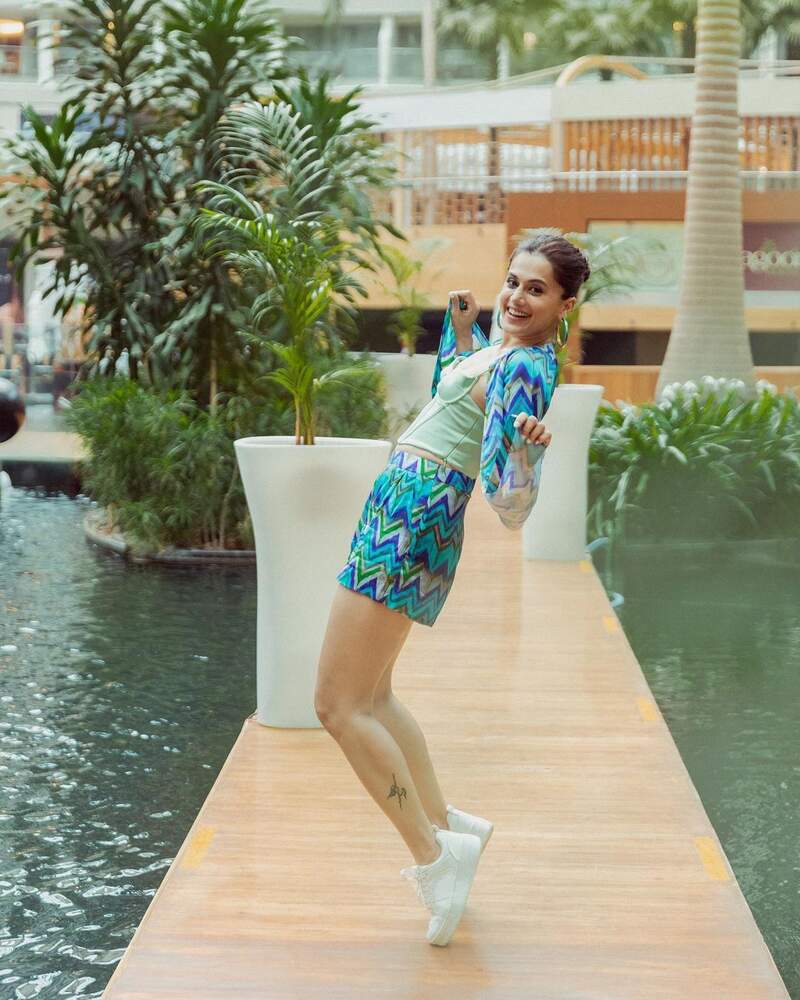 Taapsee pannu new hot