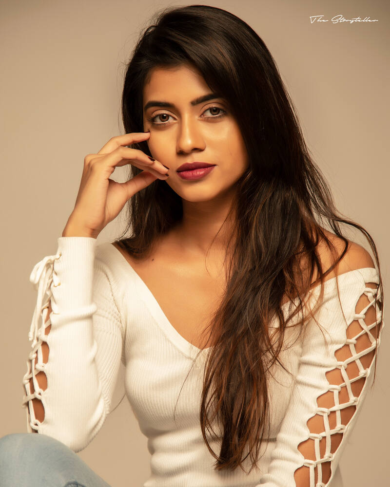 Natchathiram nagargirathu roshini photos