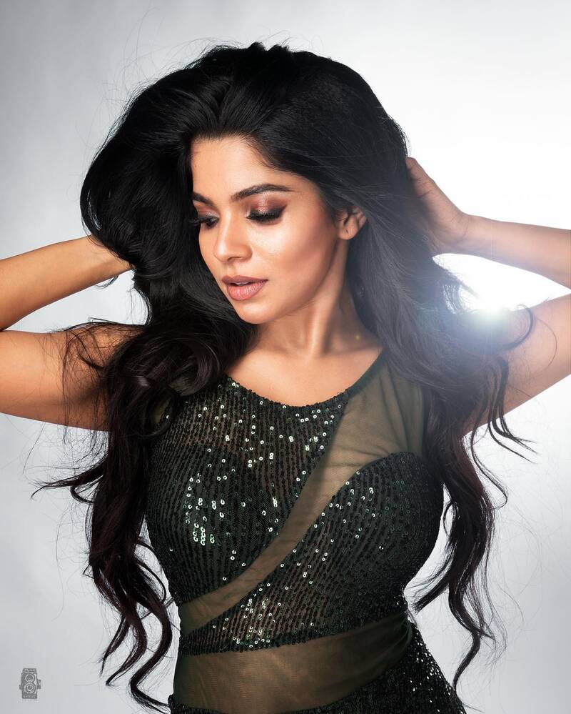 Divya bharathy new hot