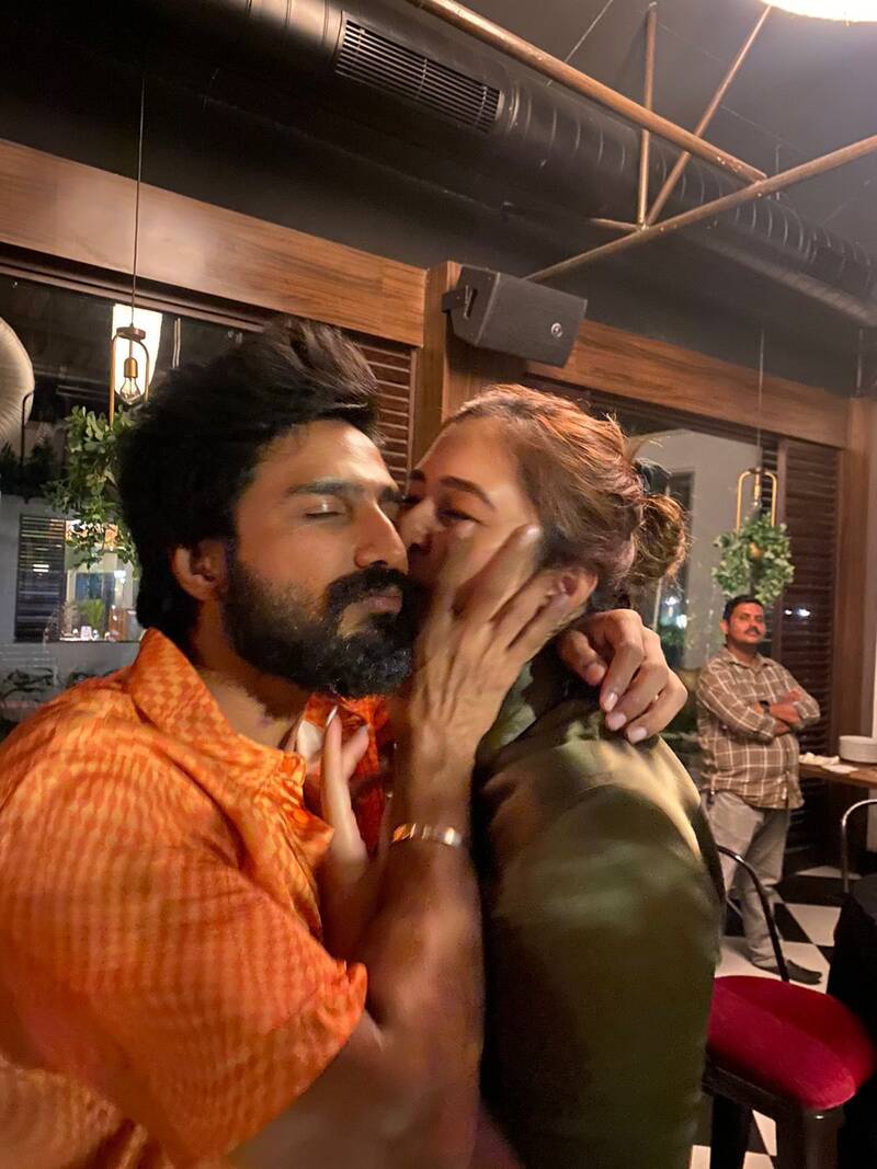 Gutta jwala birthday gift to vishnu vishal