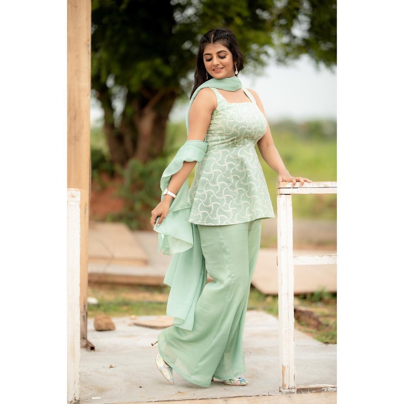 Gabriella charlton new hot